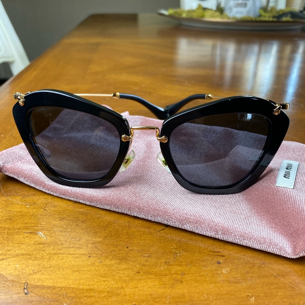 Miu Miu Butterfly Sunglasses SMU10N